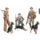 MASTER BOX LTD - MB35155 - Cani in servizio al Marine Corps WWII scala 1:35 - 3 figure e 3 doberman                            .