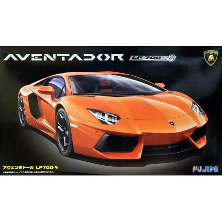 FUJIMI - AUTO LAMBORGHINI AVENTADOR LP700-4 1:24                                                                               .