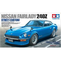 TAMIYA - AUTO NISSAN FAIRLADY 240Z STREET-CUSTOM 1:24                                                                          .