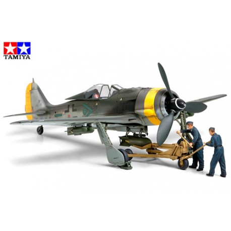 TAMIYA - AEREO FW190 F8/9 + BOMBE 1:48